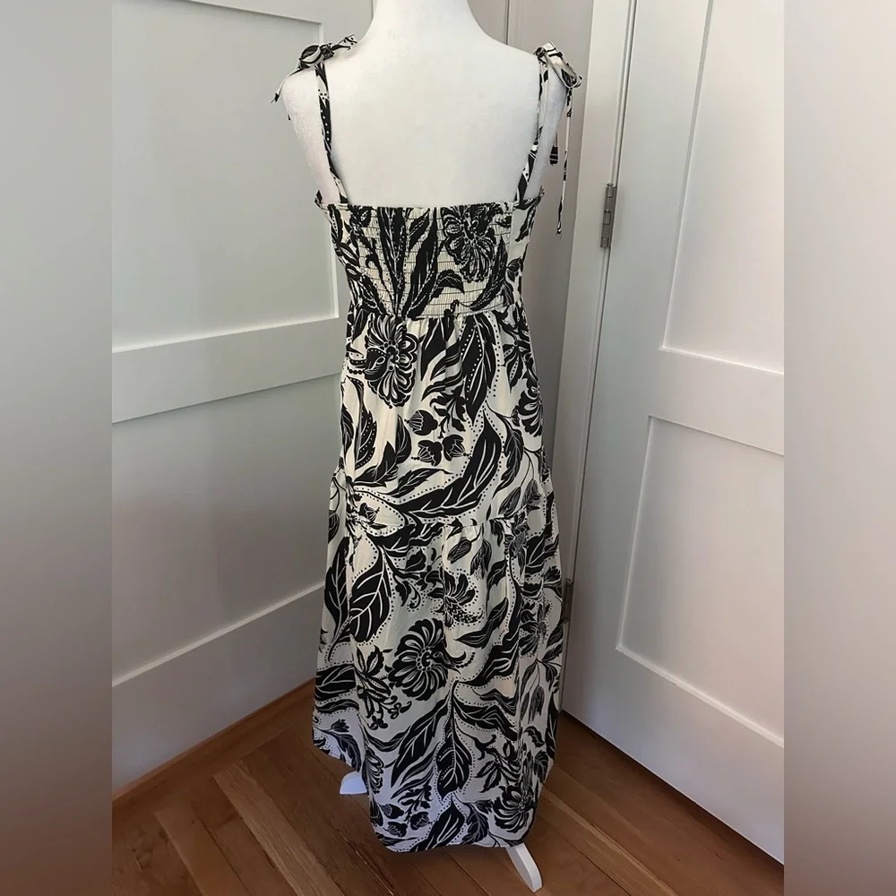 NWOT Who What Wear size XS black and off white floral high low hem sundress - Picture 3 of 9